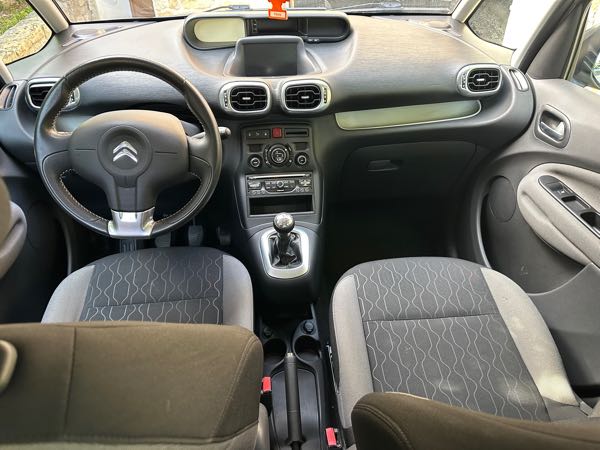 Citroen C3 III (2) 1.2 PURETECH 110 S&amp;S 6CV SHINE BV6