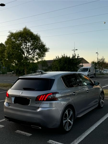 Peugeot 308 II (2) 2.0 BLUEHDI 180 GT EAT8