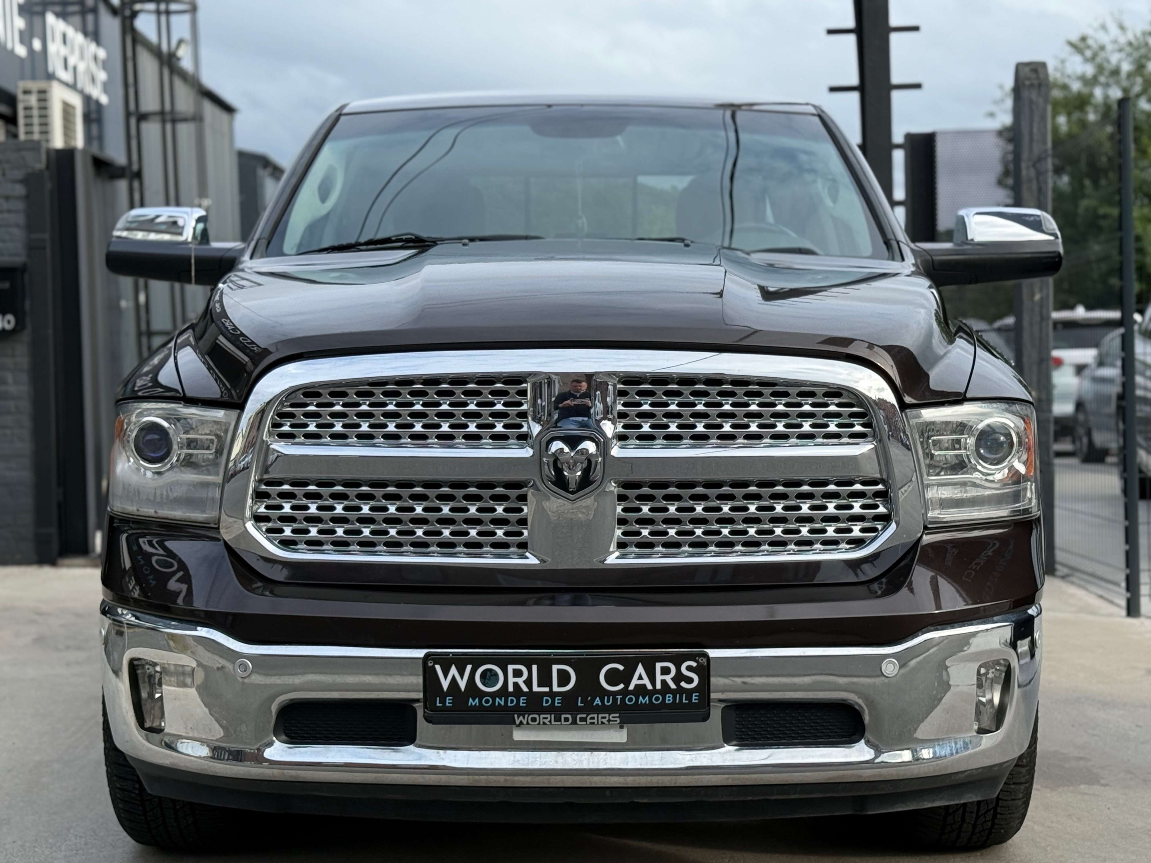 Dodge RAM 5.7 LPG LARAMIE /NAVI /CAMERA /FULL OPTIONS