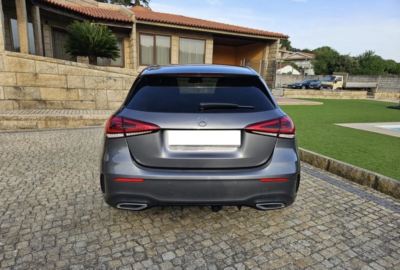 Mercedes-Benz Classe A IV BERLINE 250 AMG LINE 4MATIC 7G-DCT