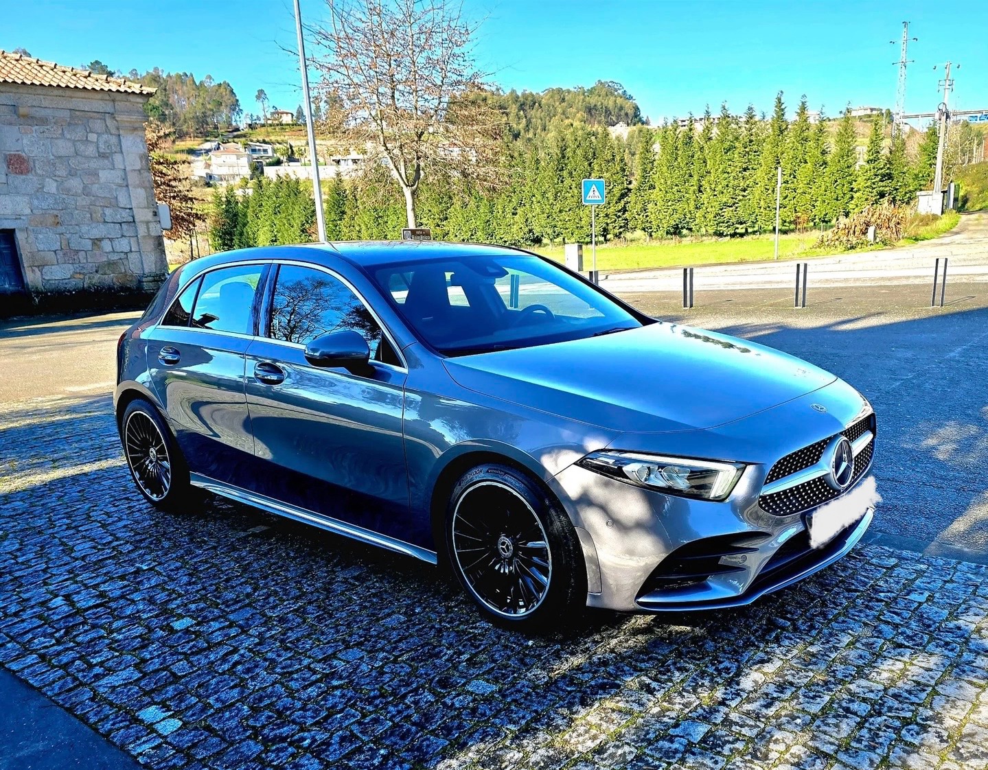 Mercedes-Benz Classe A IV BERLINE 250 AMG LINE 4MATIC 7G-DCT