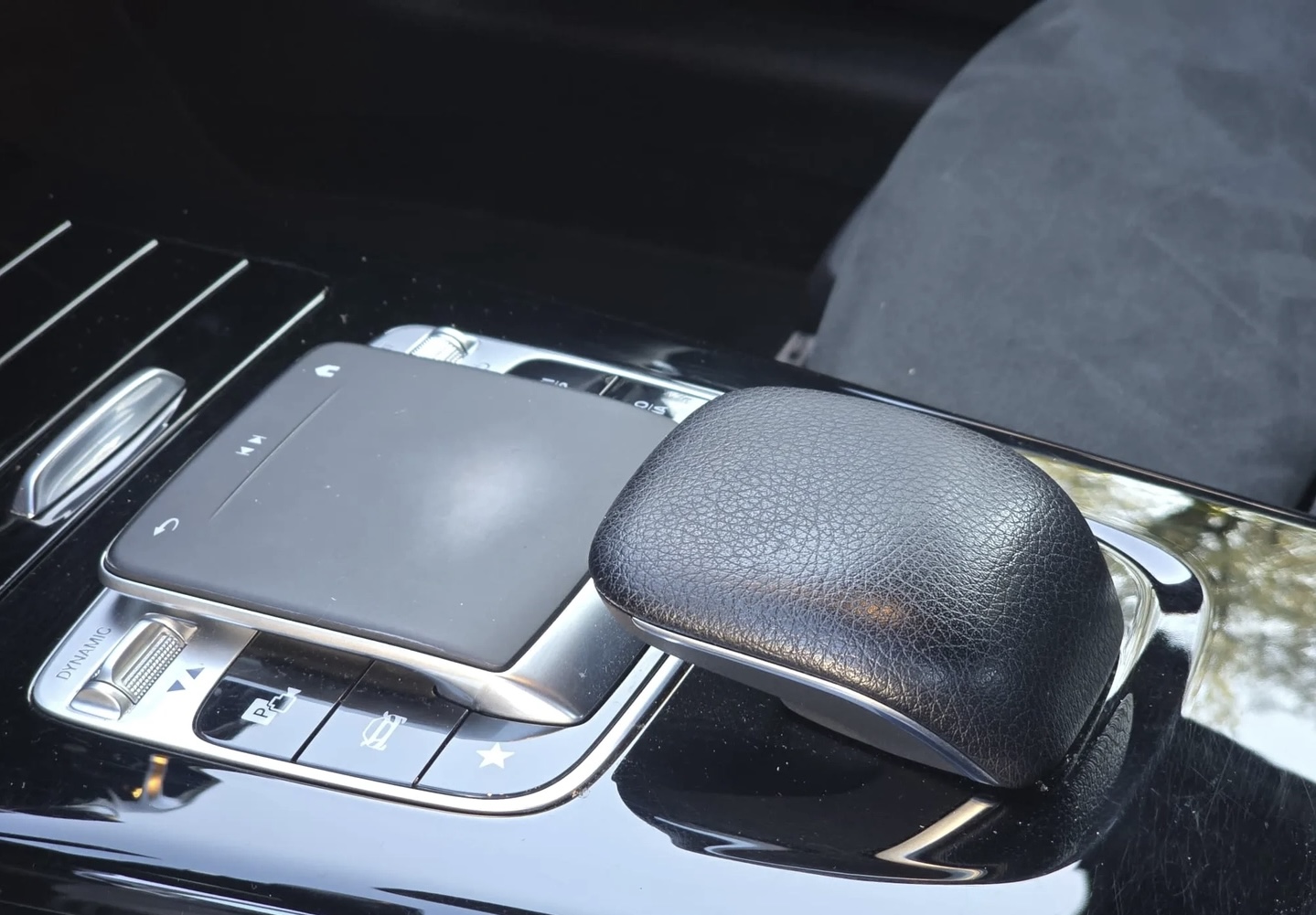 Mercedes-Benz Classe A IV BERLINE 250 AMG LINE 4MATIC 7G-DCT
