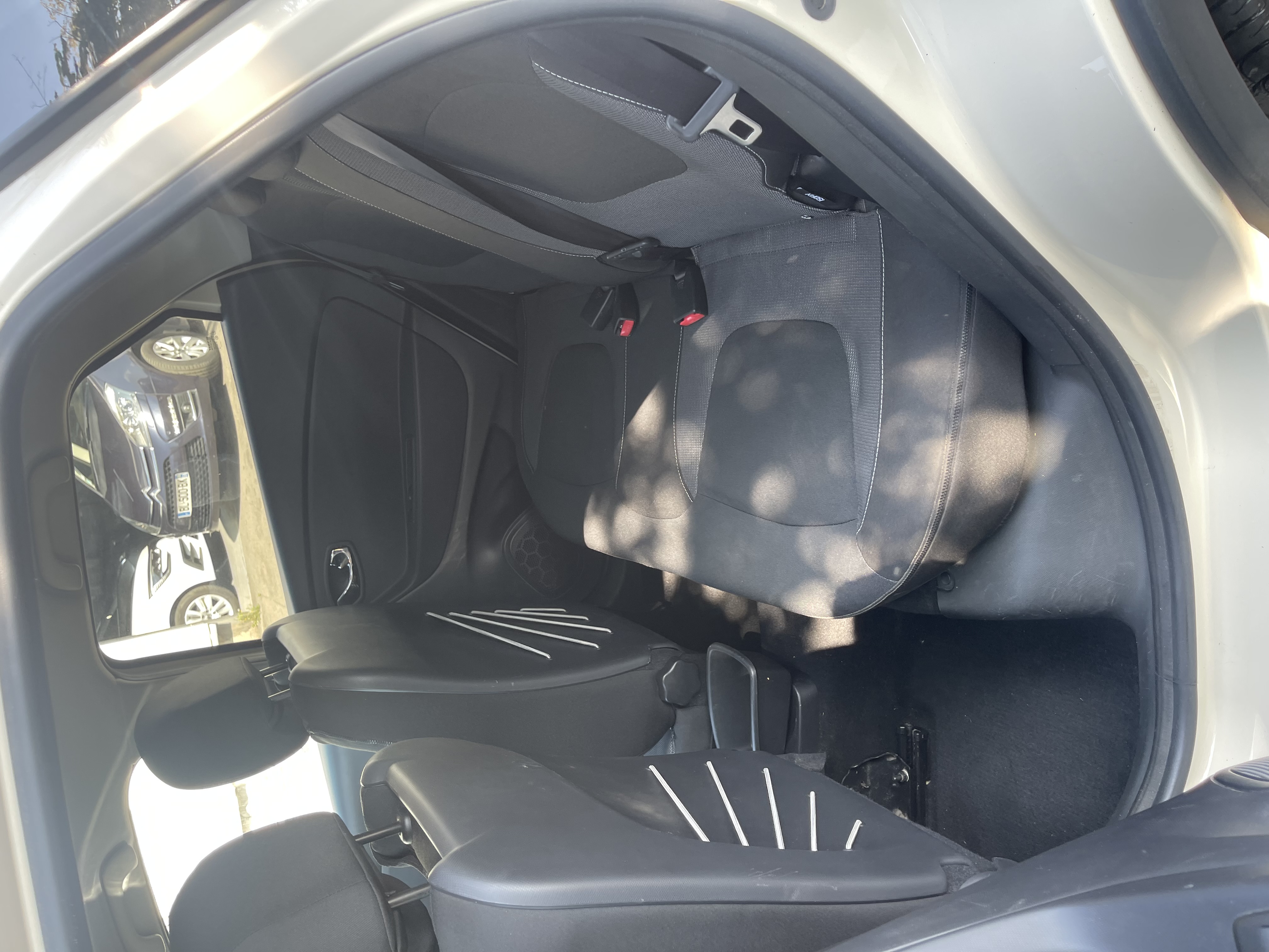 Renault Captur (2) 1.5 DCI 90 INTENS