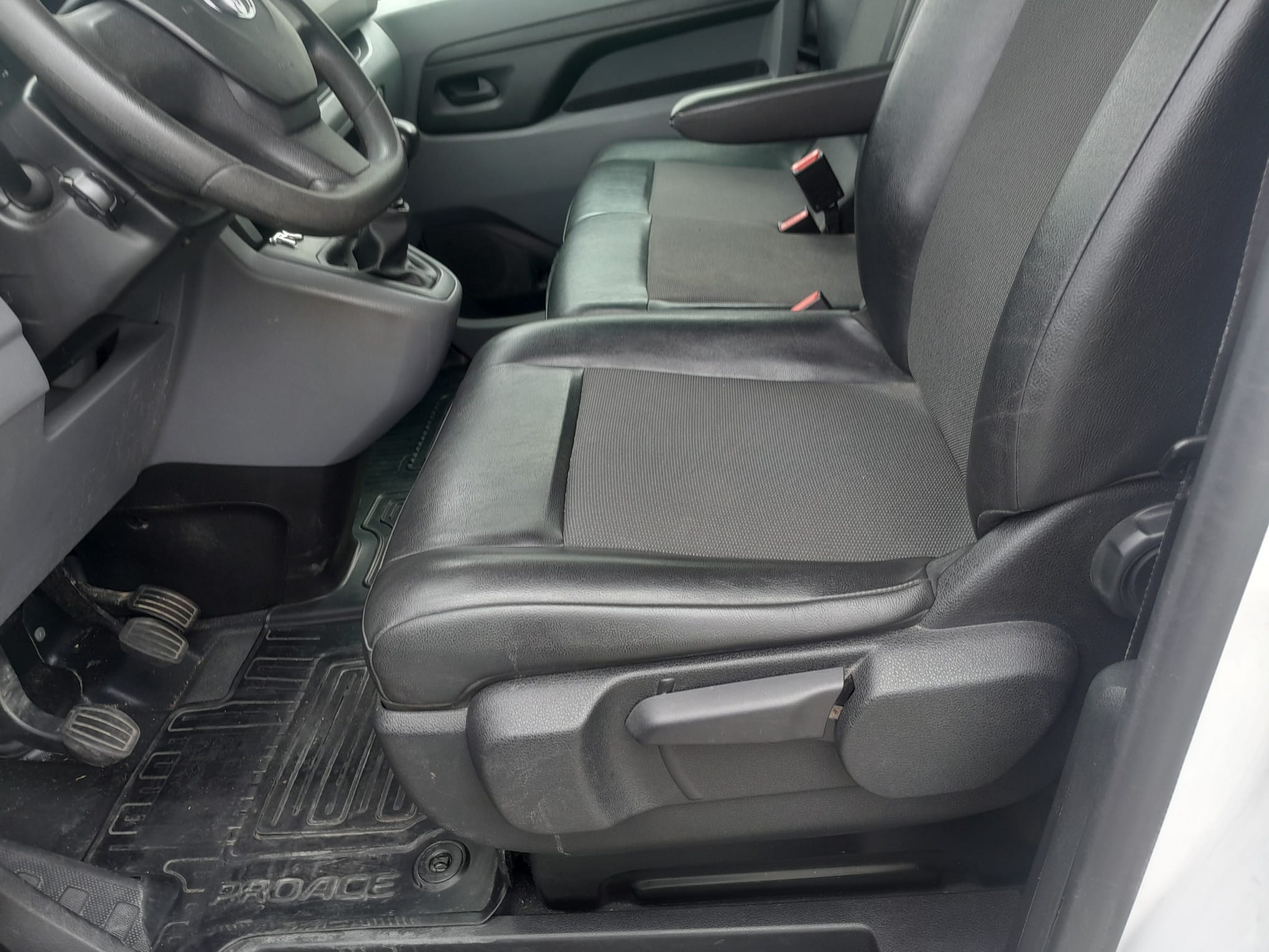 Toyota Proace II 1.5 D COMPACT 120 D-4D 5CV ACTIVE