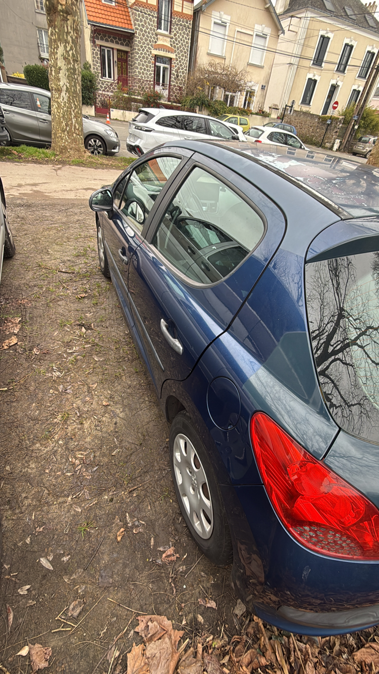 Peugeot 207 1.4 Essence -Parfait État - 157 000 km