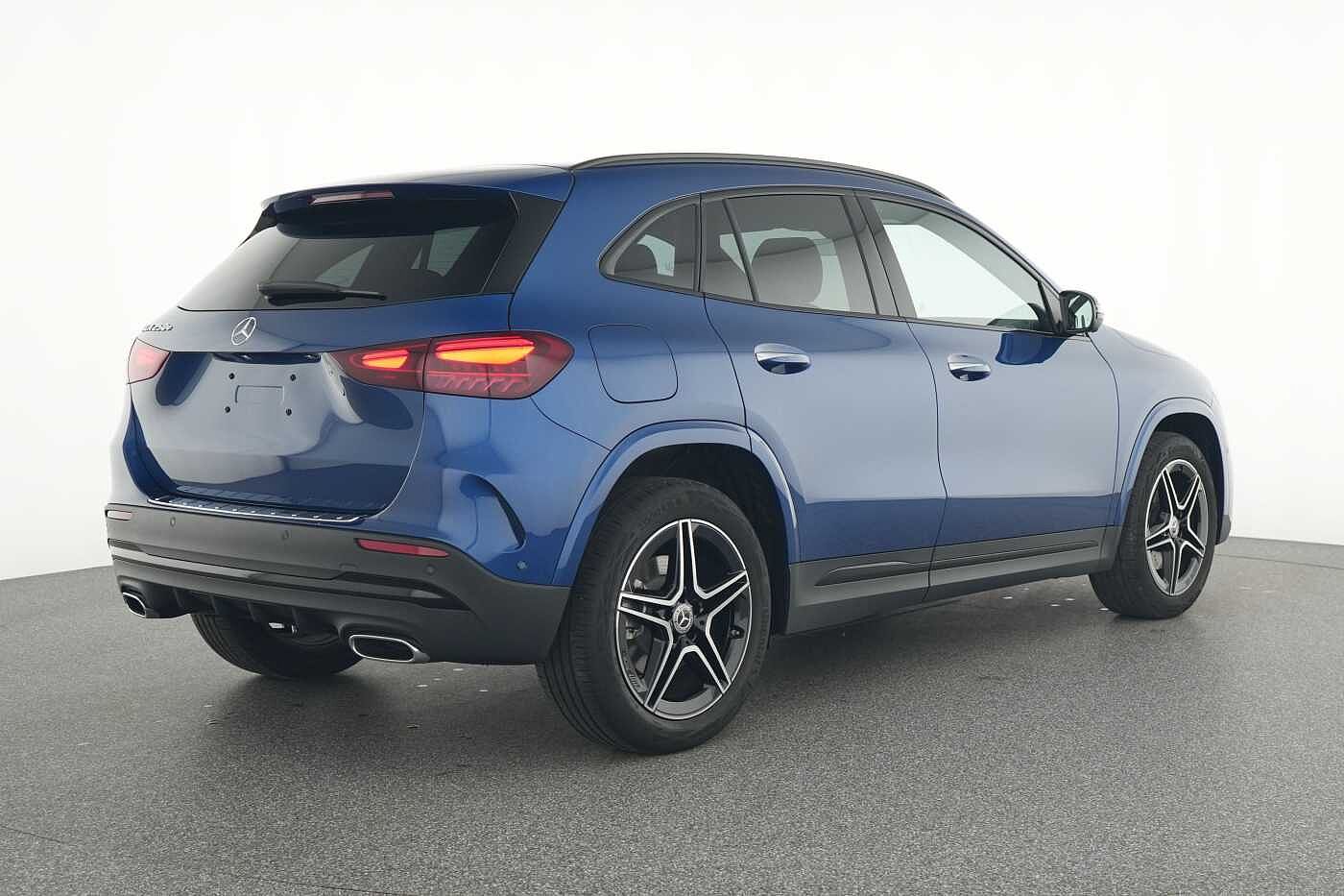 Mercedes-Benz GLA 250  e AMG Line