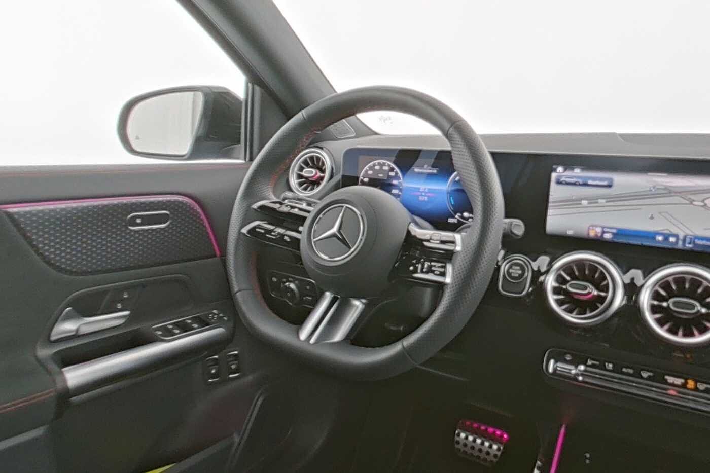 Mercedes-Benz GLA 250  e AMG Line