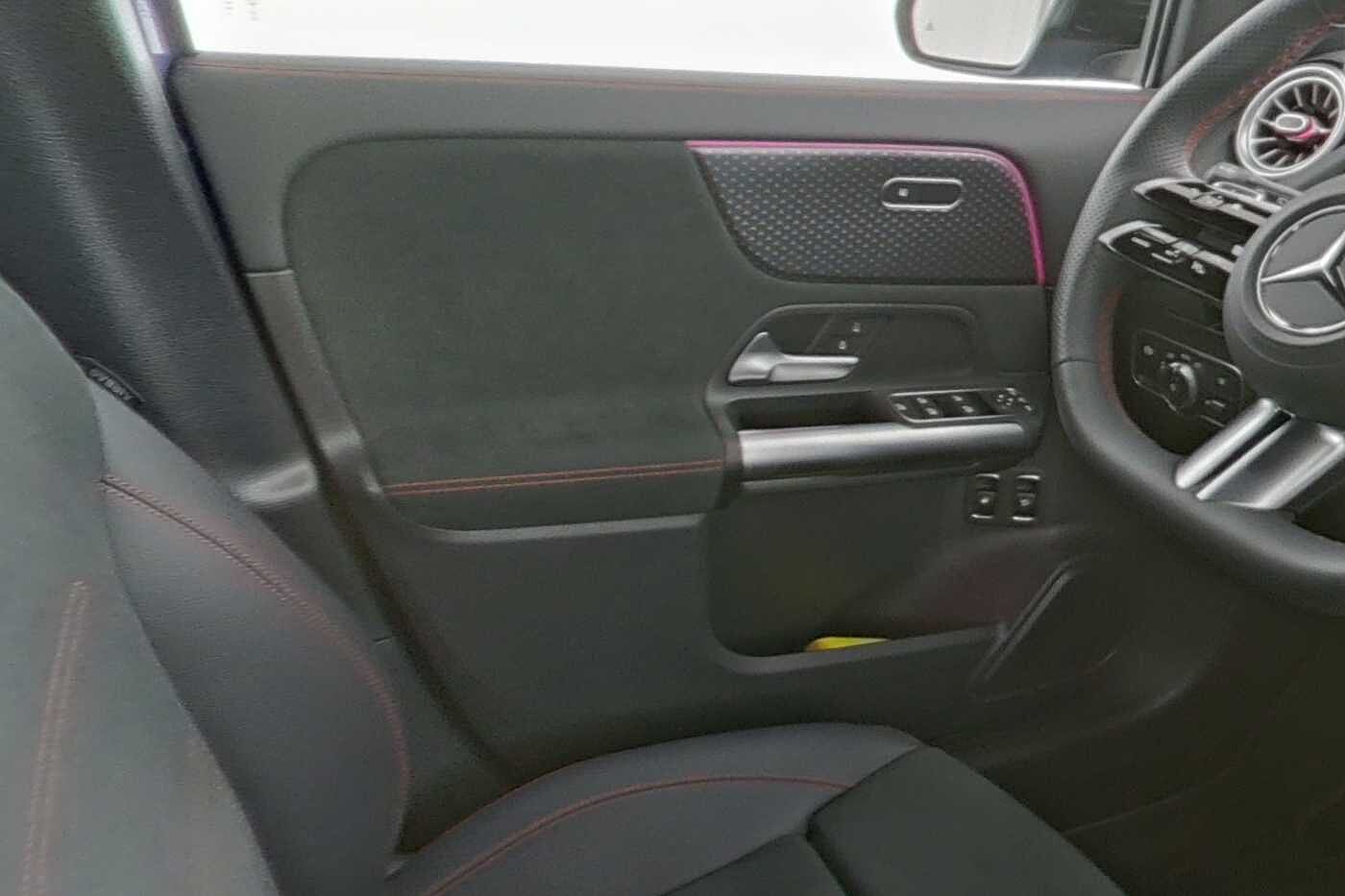 Mercedes-Benz GLA 250  e AMG Line