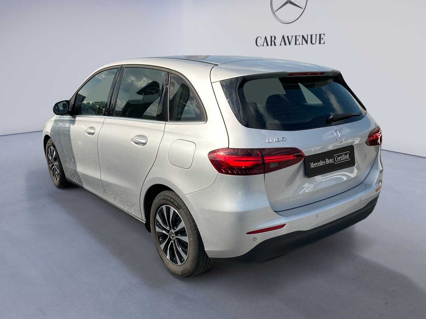 Mercedes-Benz B 180  ...