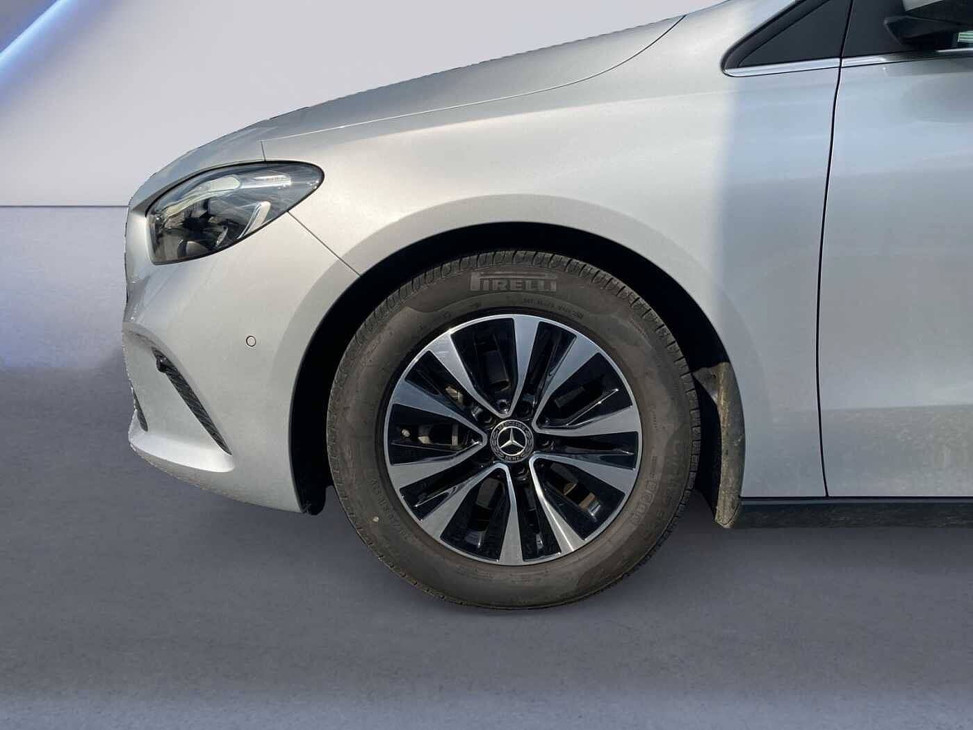 Mercedes-Benz B 180  ...