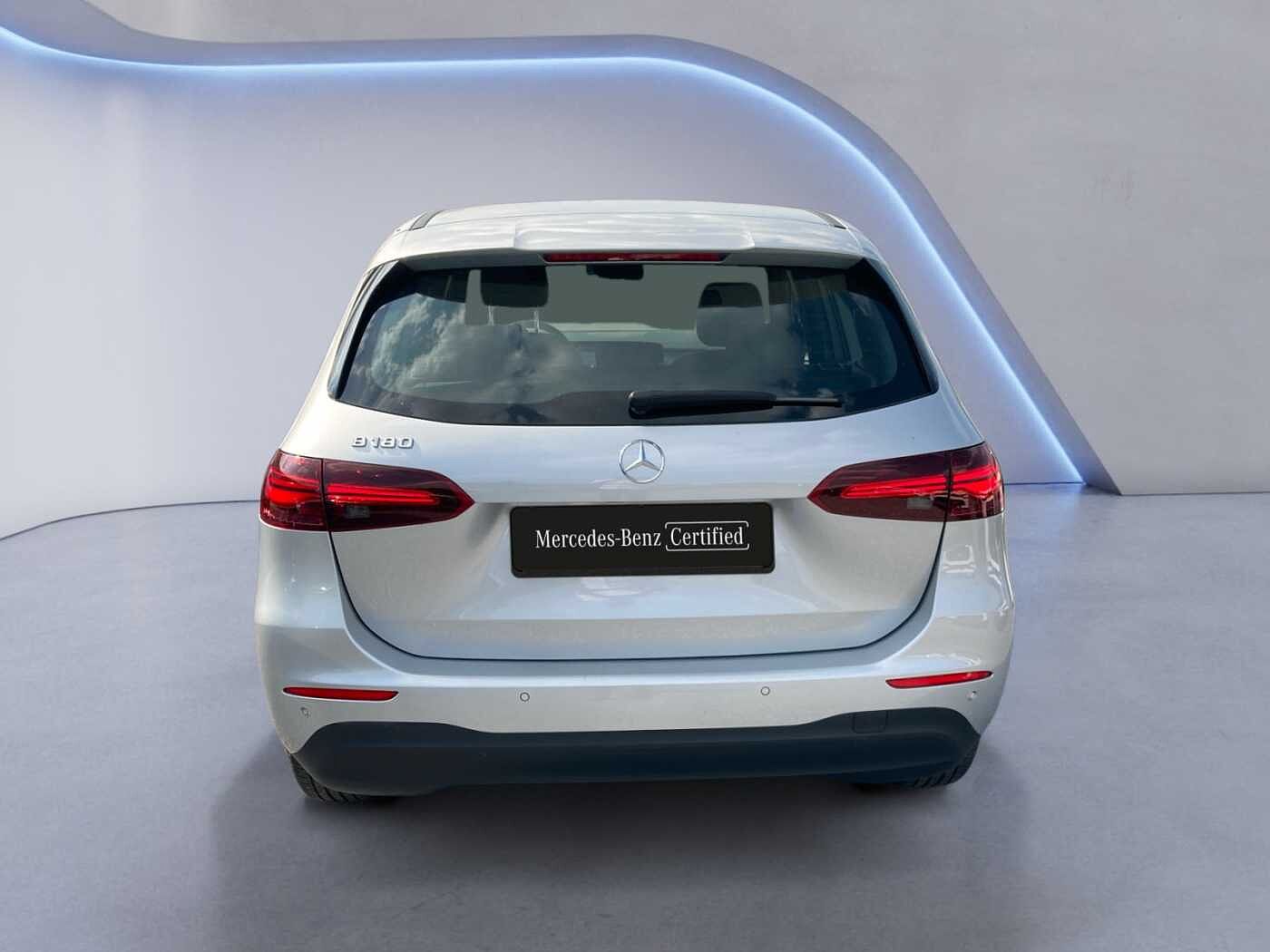 Mercedes-Benz B 180  ...