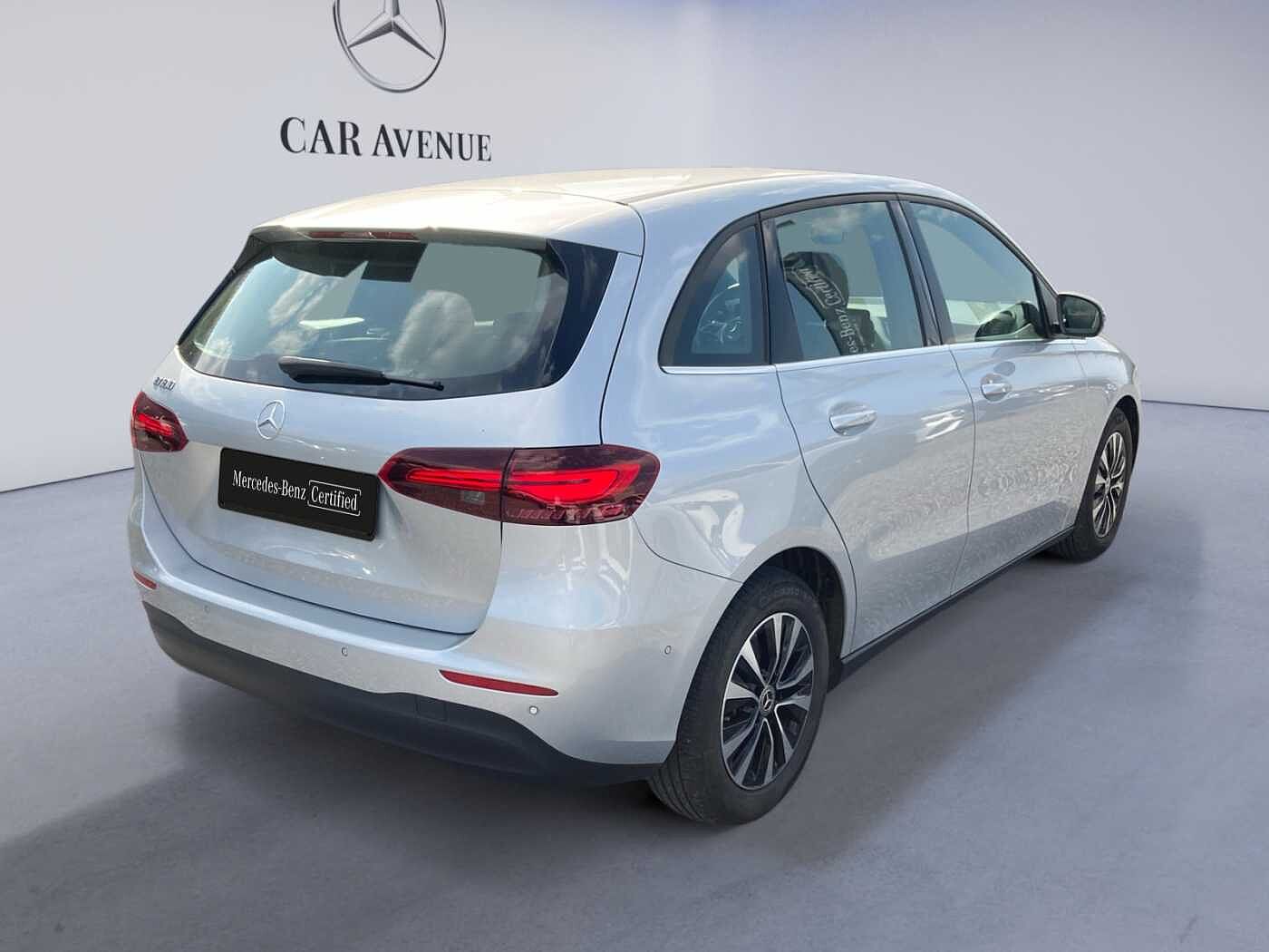 Mercedes-Benz B 180  ...