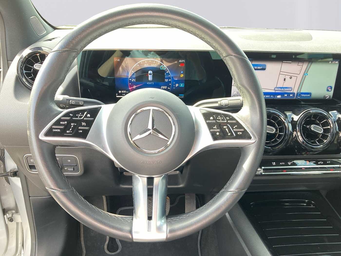Mercedes-Benz B 180  ...