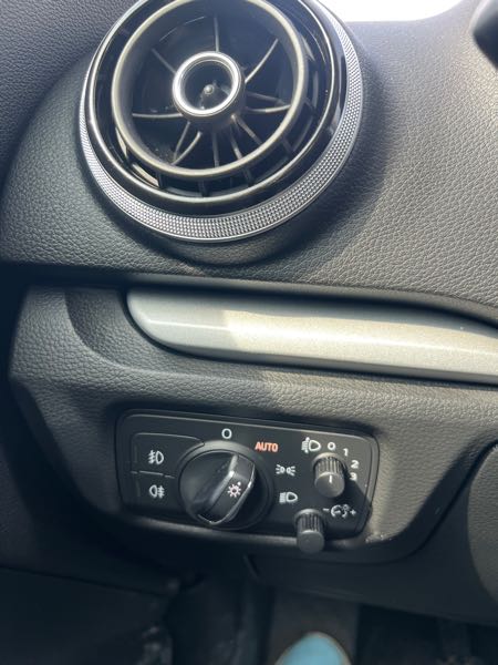 Audi A3 III SPORTBACK 1.4 TFSI 125 AMBITION