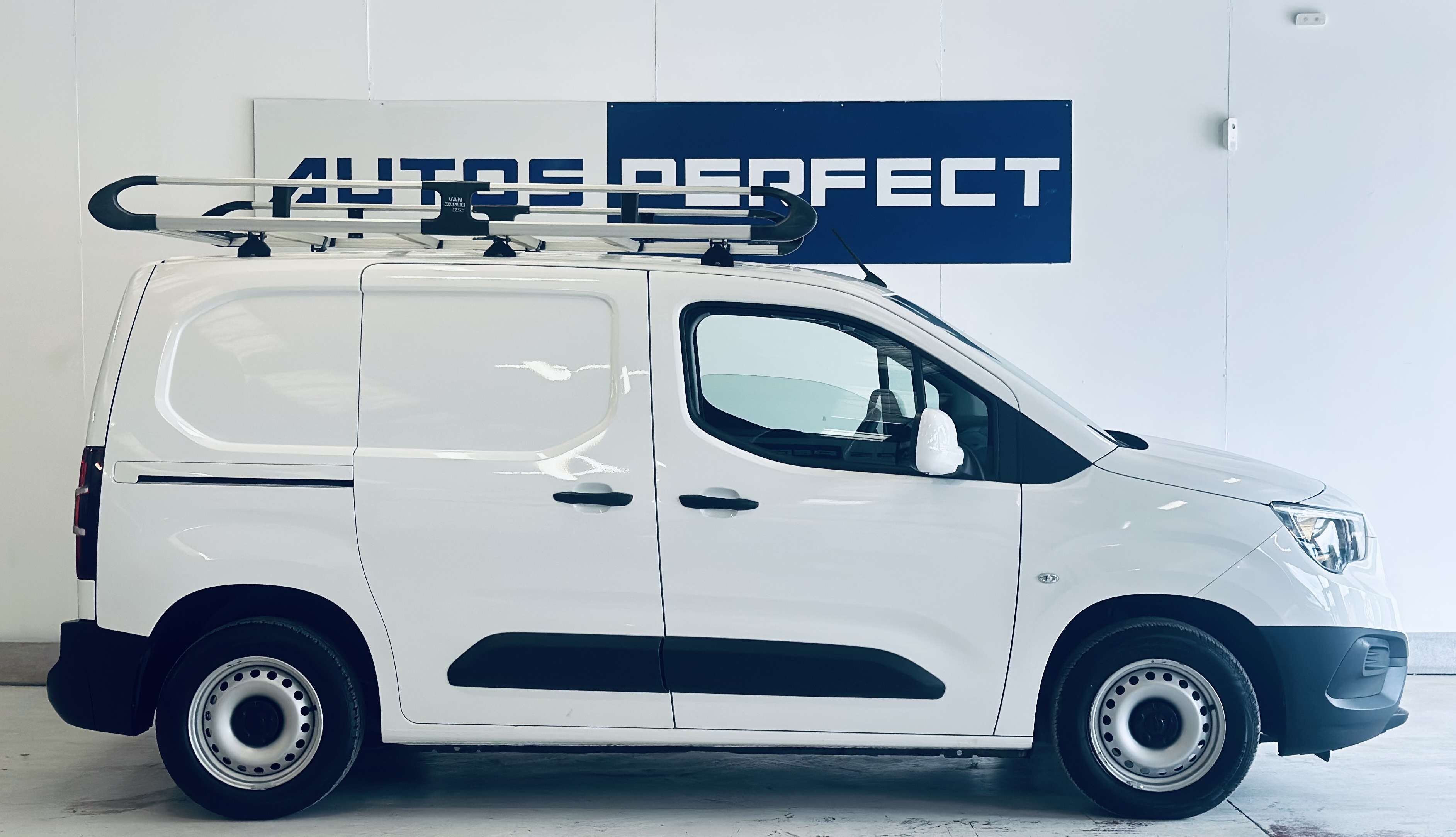 Opel Combo 1.5 TD BI L1H1 GALERIE TOIT 2PLACES CLIM BLUETOOTH