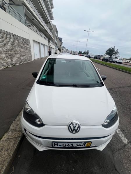 Volkswagen Up! (2) 1.0 65 ACTIVE 5P