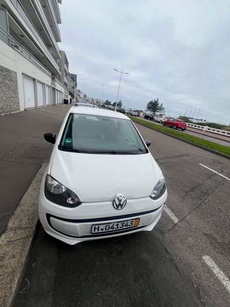 Volkswagen Up! (2) 1.0 65 ACTIVE 5P