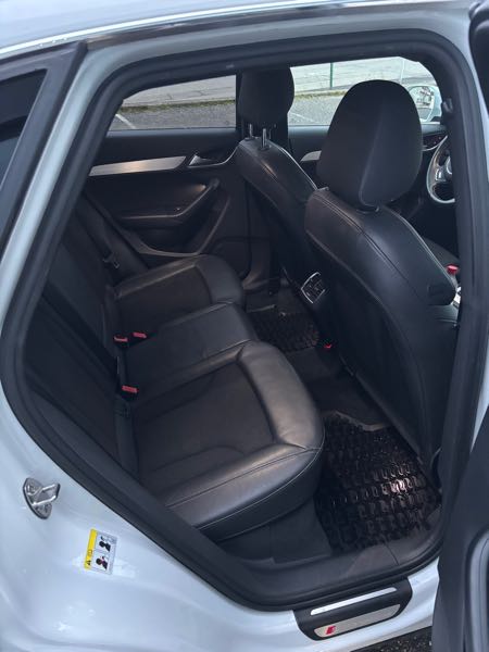 Audi Q3 2.0 TDI 140 S LINE