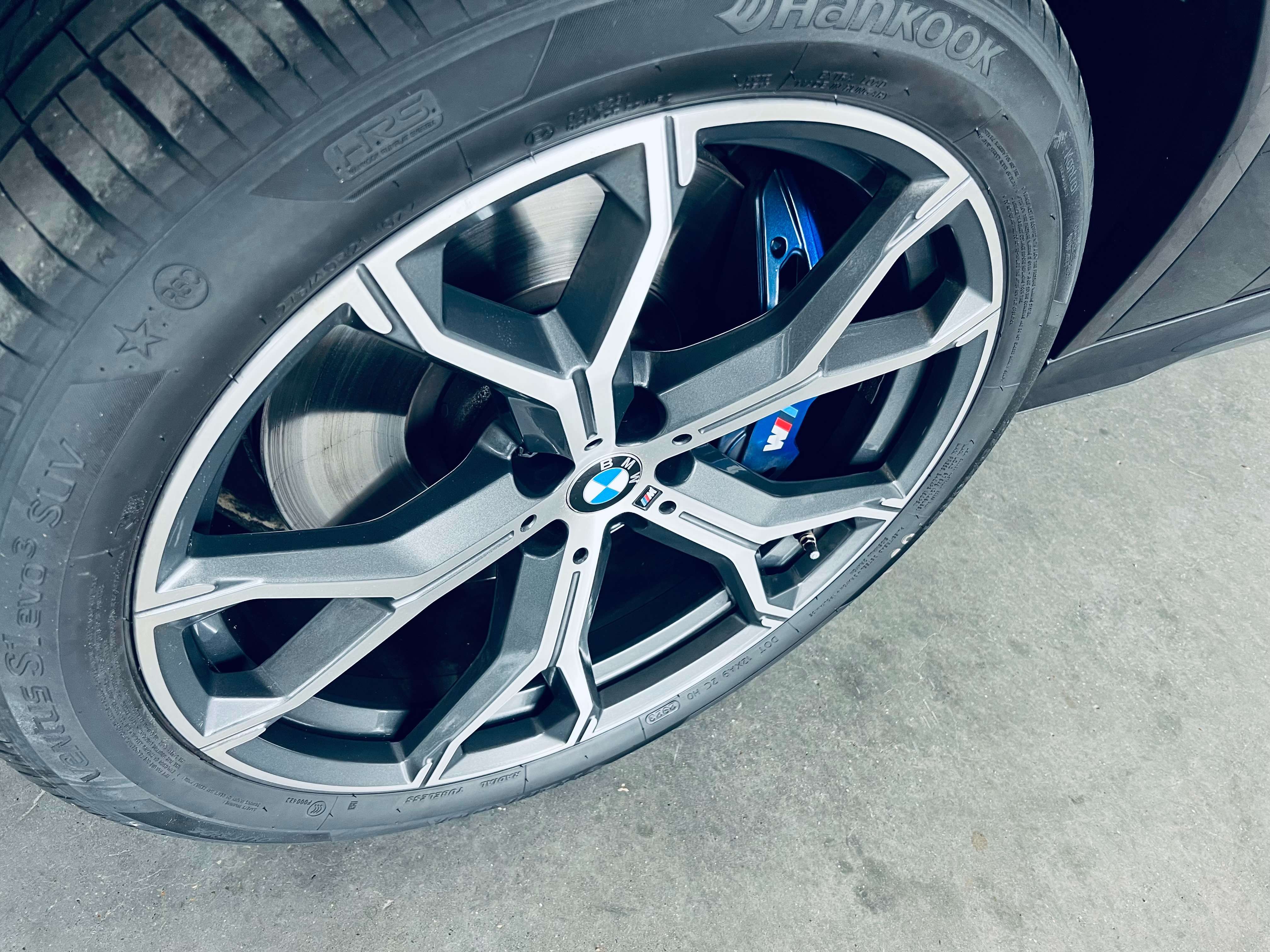 BMW X6 3.0AS xDrive40+M-PACK+(47850€+TVA)+PANO+CARNET