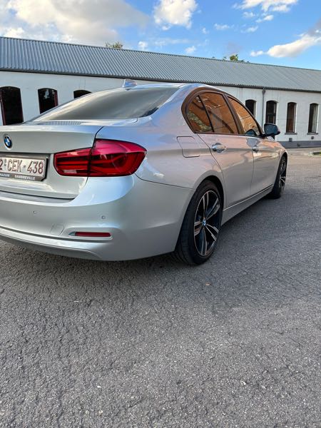 Bmw Serie 3 (F30) 318D 143 BUSINESS BVA8