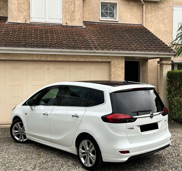 Opel Zafira Tourer III 2.0 CDTI 130 FAP COSMO PACK