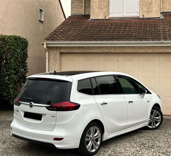 Opel Zafira Tourer III 2.0 CDTI 130 FAP COSMO PACK