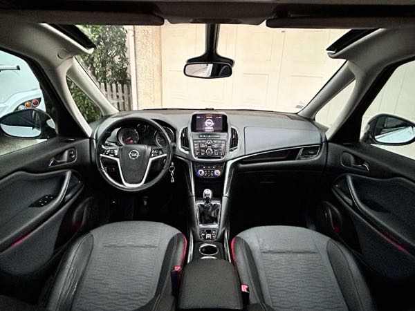 Opel Zafira Tourer III 2.0 CDTI 130 FAP COSMO PACK