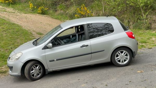 Renault Clio III 1.4 16S 100 LUXE DYNAMIQUE 3P