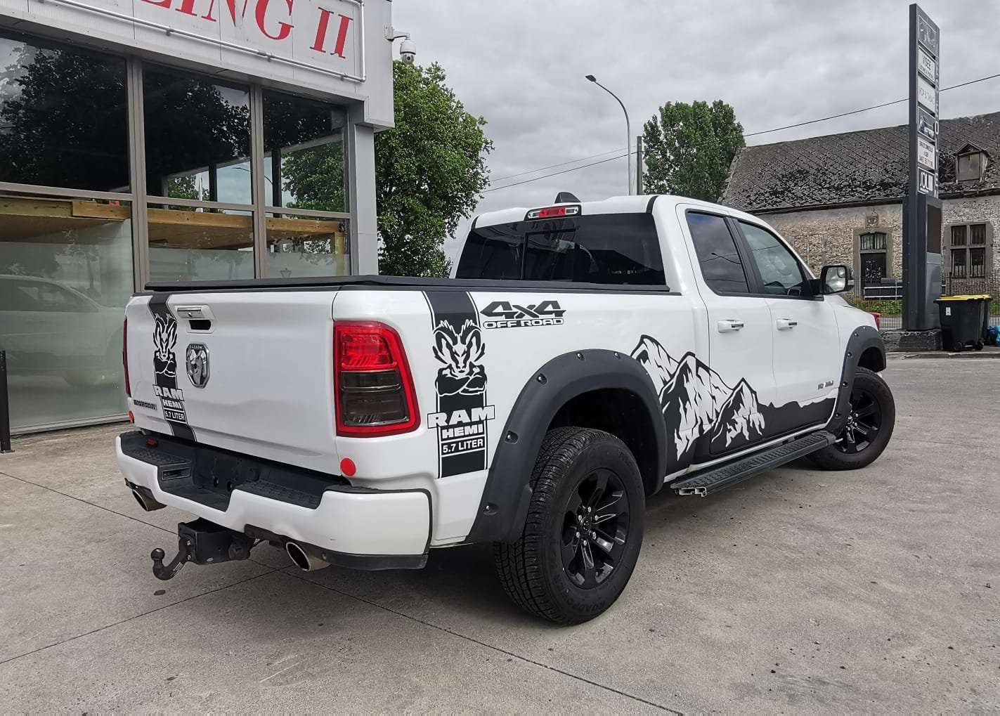 Dodge RAM 1500 HEMI 5.7L LPG - Ganarntie