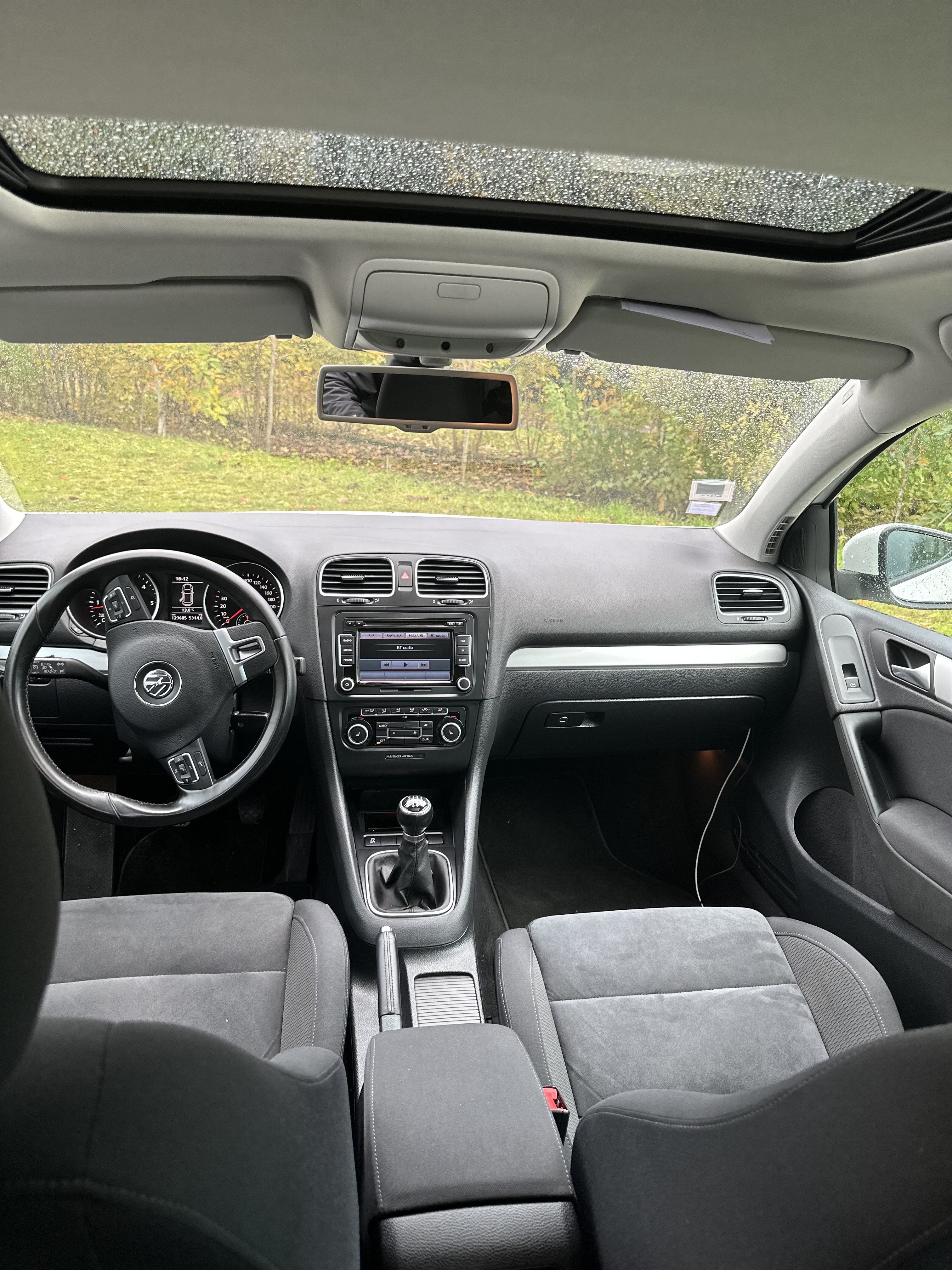 Volkswagen Golf VII 1.6 TDI 105 BLUEMOTION TECHNOLOGY CONFORTLINE BUSINESS 5P