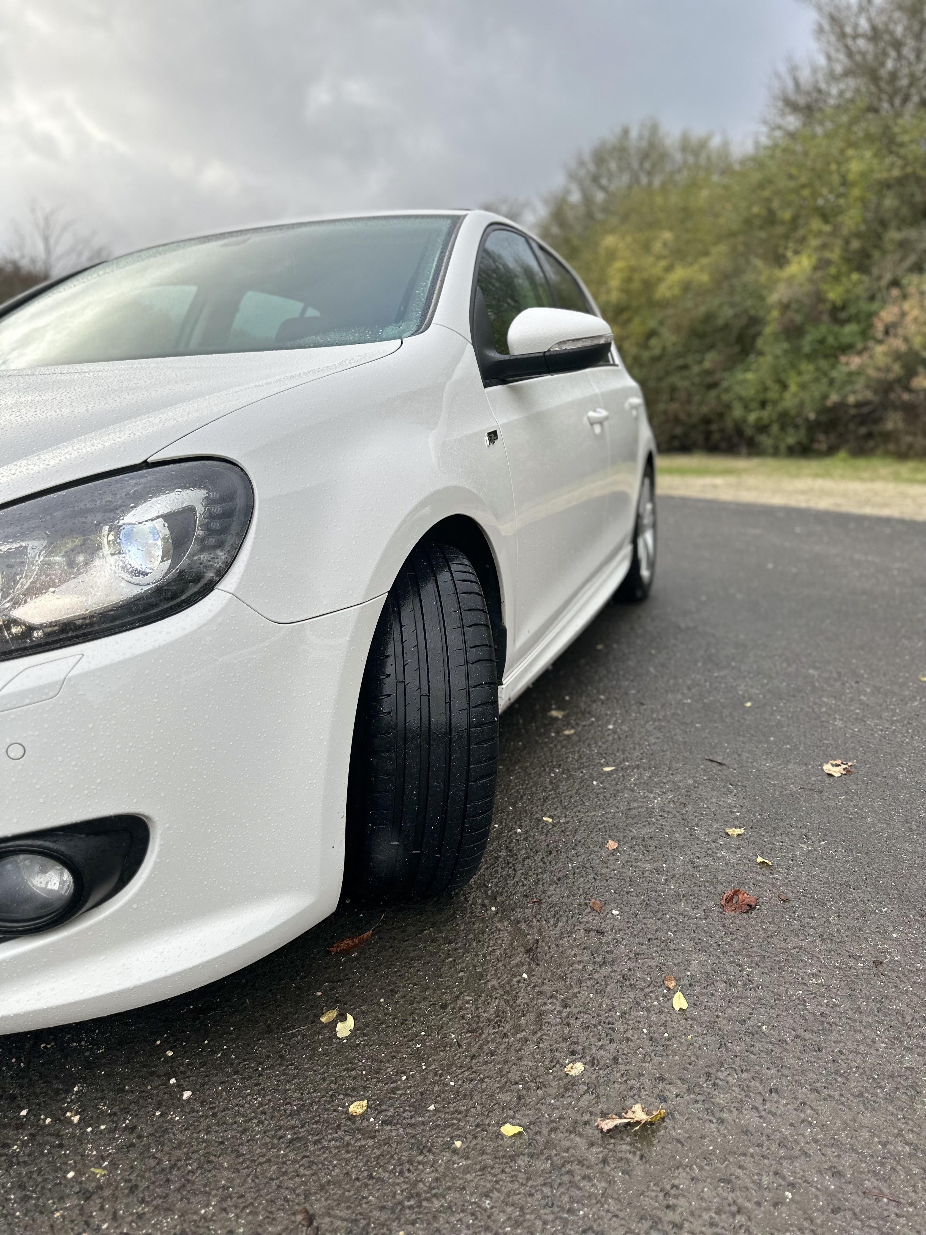 Volkswagen Golf VII 1.6 TDI 105 BLUEMOTION TECHNOLOGY CONFORTLINE BUSINESS 5P