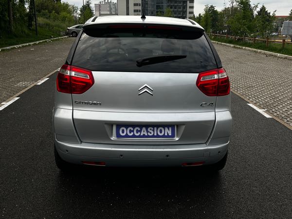 Citroen C4 1.6 HDI 110 BY LOEB