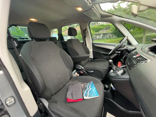 Citroen C4 1.6 HDI 110 BY LOEB