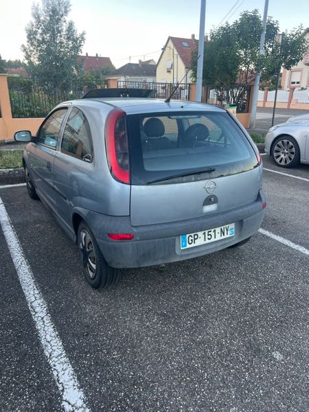 Opel Corsa III 1.0 12S 3P