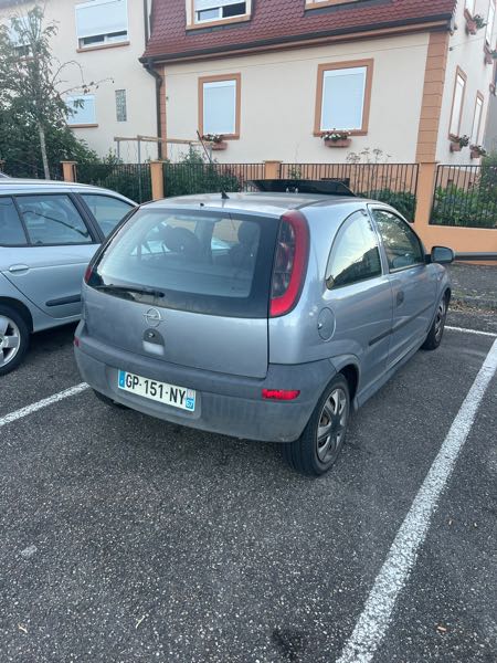 Opel Corsa III 1.0 12S 3P