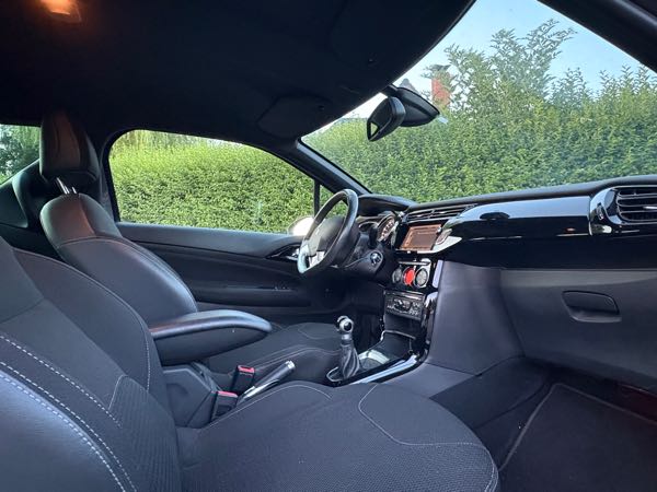 Citroen Ds3 1.6 HDI 90 FAP 99G AIRDREAM SO CHIC