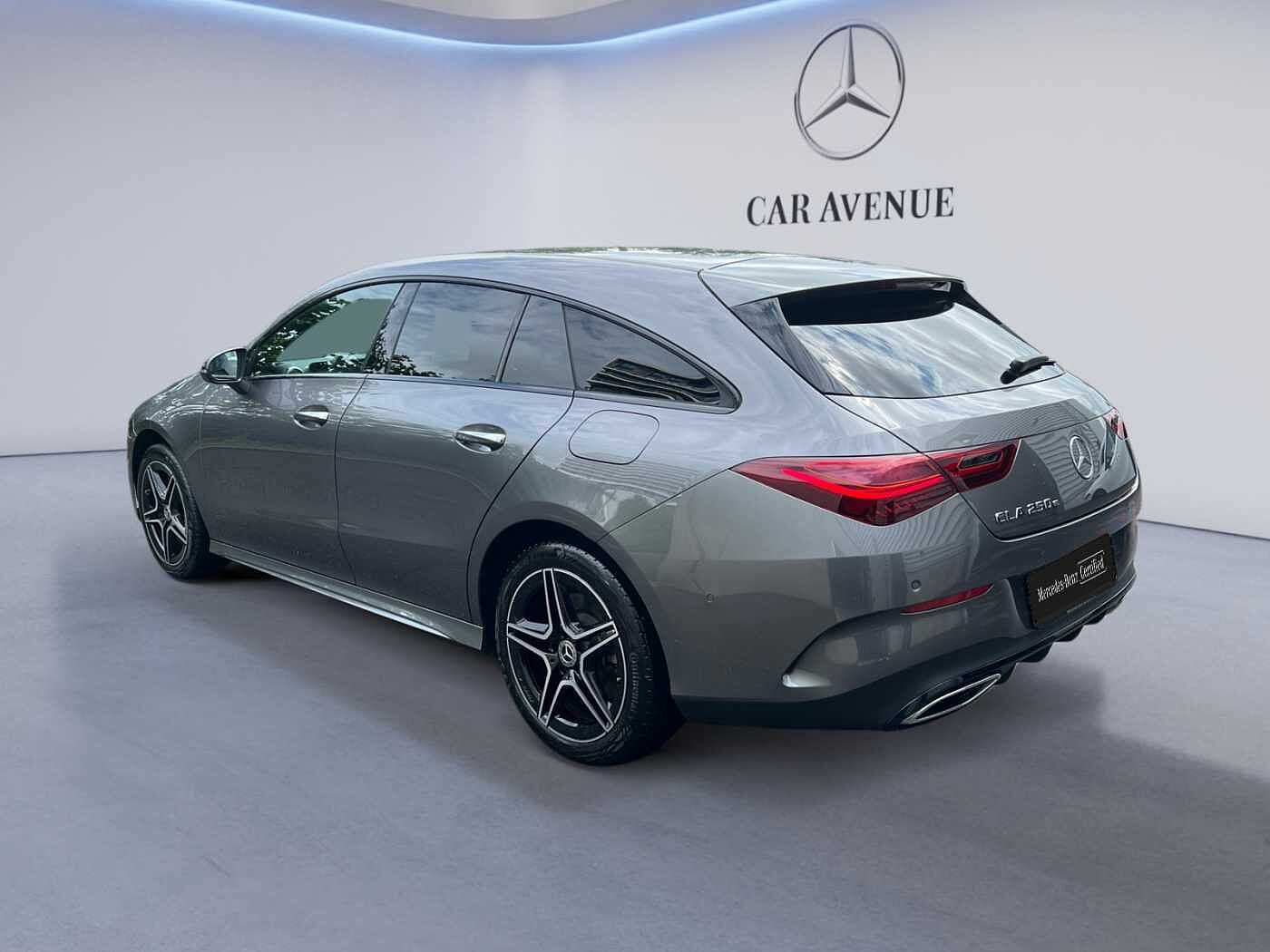 Mercedes-Benz CLA 250  e Shooting Brake AMG Line