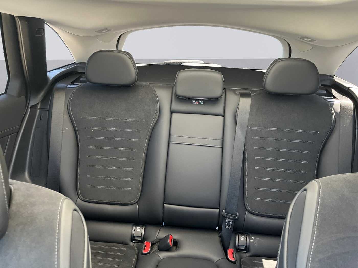 Mercedes-Benz GLC 300  de 4MATIC AMG Line