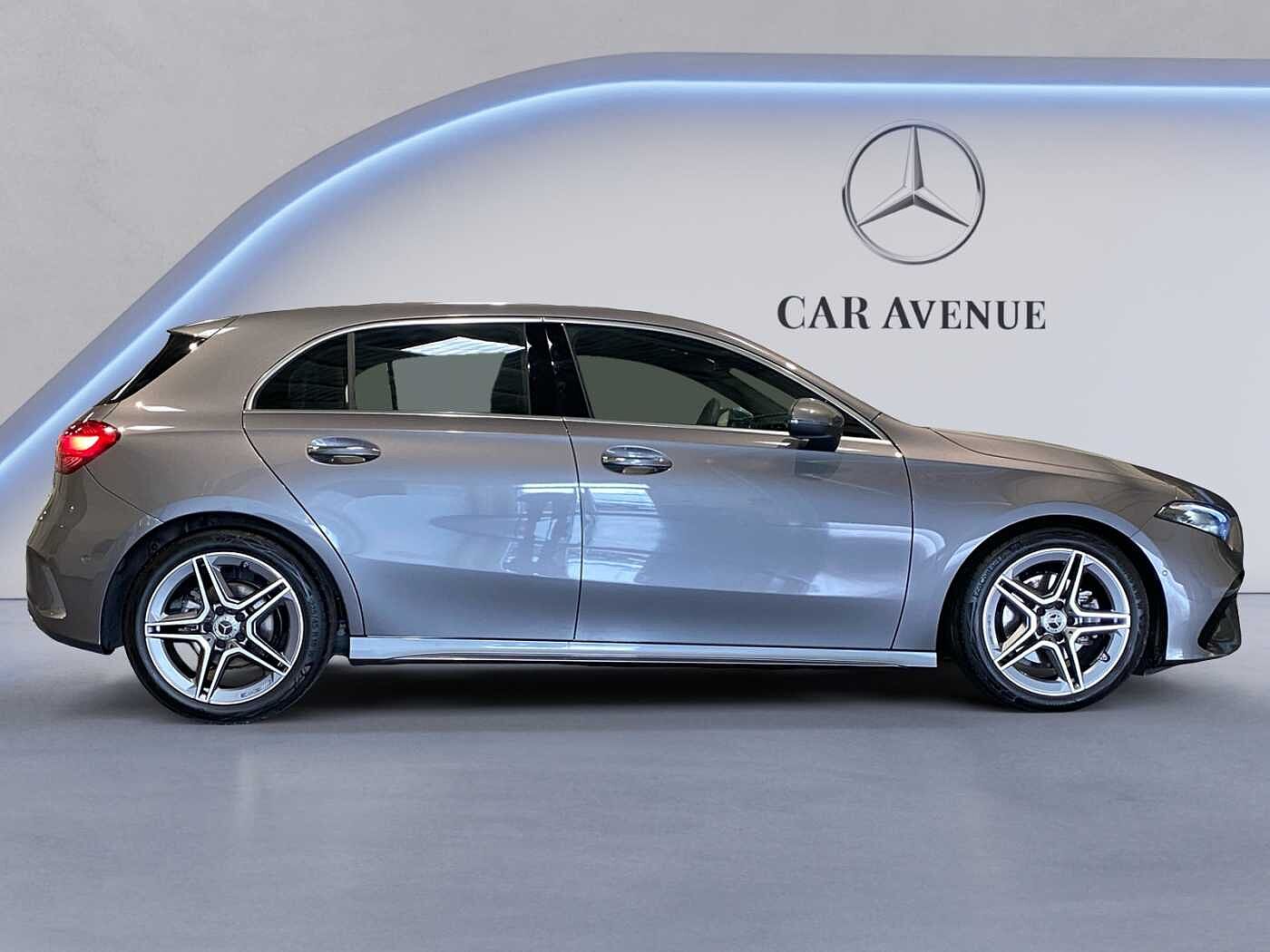 Mercedes-Benz A 180  AMG Line