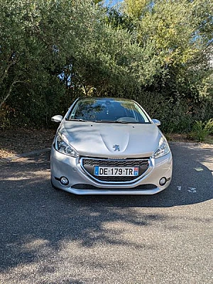 Peugeot 208 1.6 E-HDI FAP 92 4CV FELINE 5P