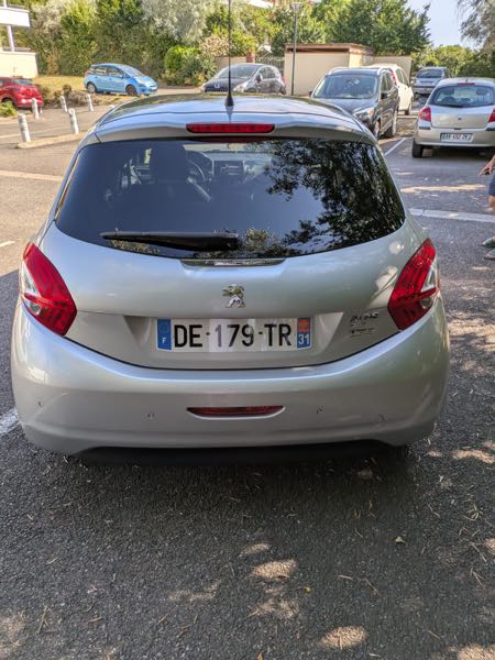 Peugeot 208 1.6 E-HDI FAP 92 4CV FELINE 5P