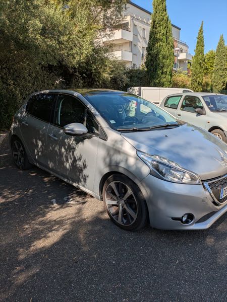 Peugeot 208 1.6 E-HDI FAP 92 4CV FELINE 5P