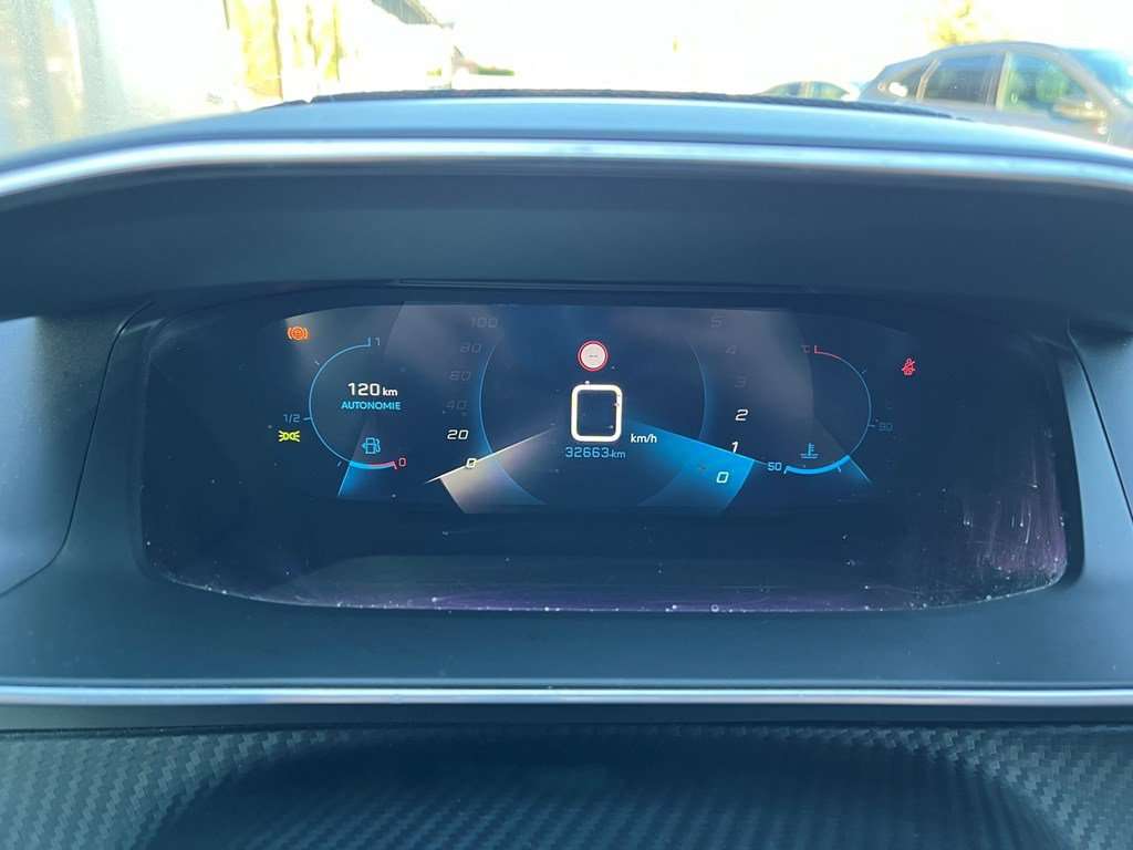 Peugeot 208 GT-LINE - TOIT Pano