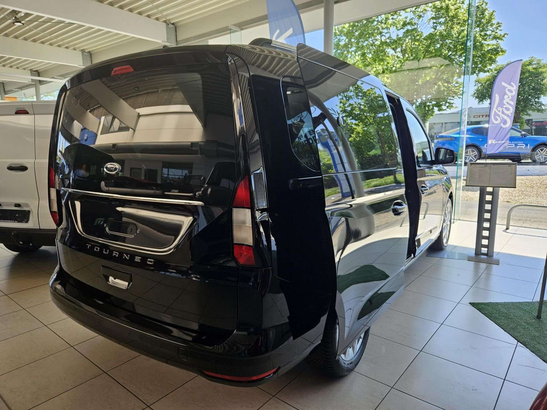 Ford Tourneo Connect GRAND TOURNEO CONNECT TITANIUM 2.0 ECOBLUE 122CV