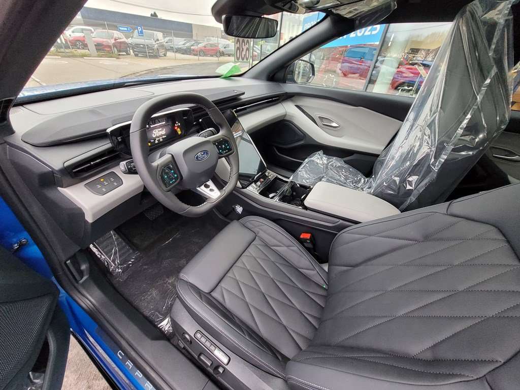 Ford Capri Premium - 77 kWh - 286cv - 595 km d'autonomie -de