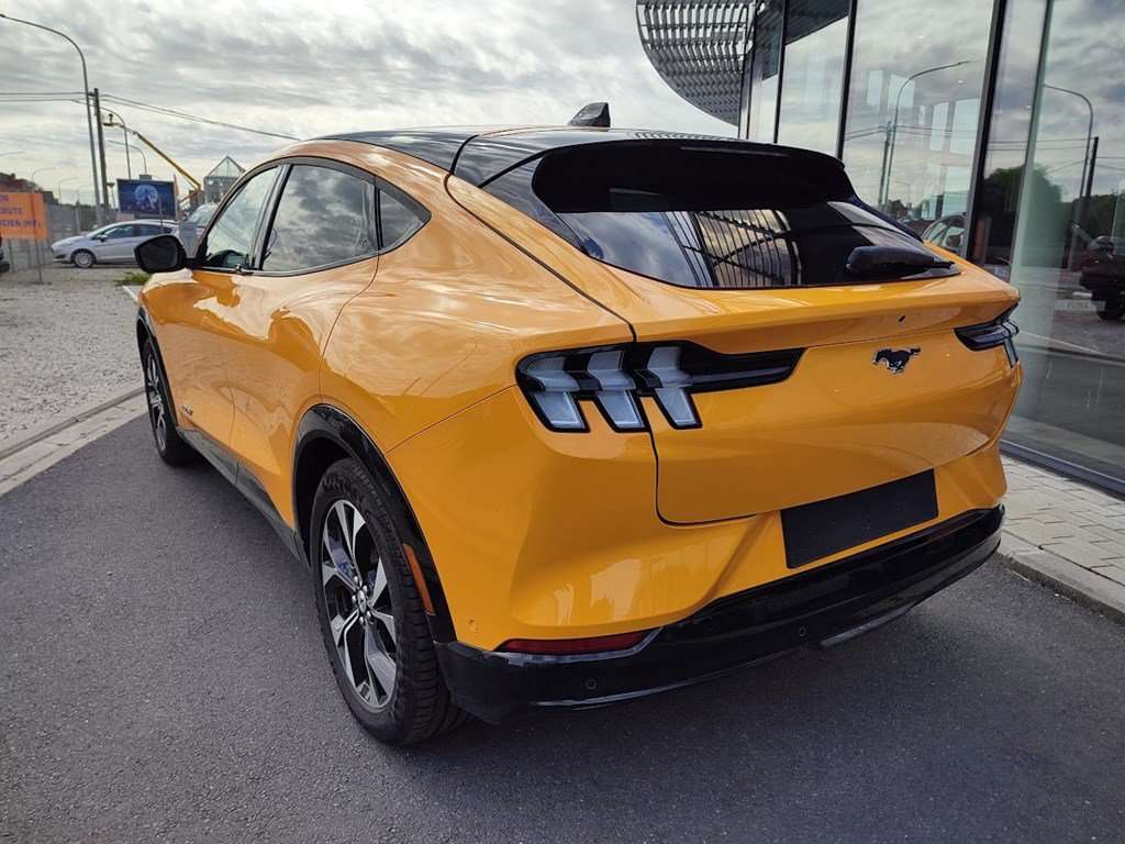 Ford Mustang Mach-E Premium RWD - 99kWh -autonomie 600 km - NEW