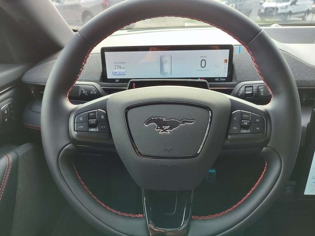 Ford Mustang Mach-E Premium RWD - 99kWh -autonomie 600 km - NEW