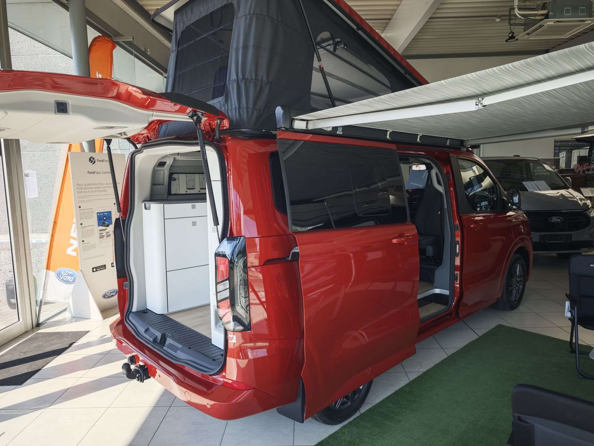 Ford Transit Custom L1 Nugget  - 2.0 D 170cv AUTO  - NEUF + Auvent +