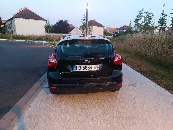 Ford Focus III 1.6 TDCI 95 FAP S&amp;S BUSINESS 5P