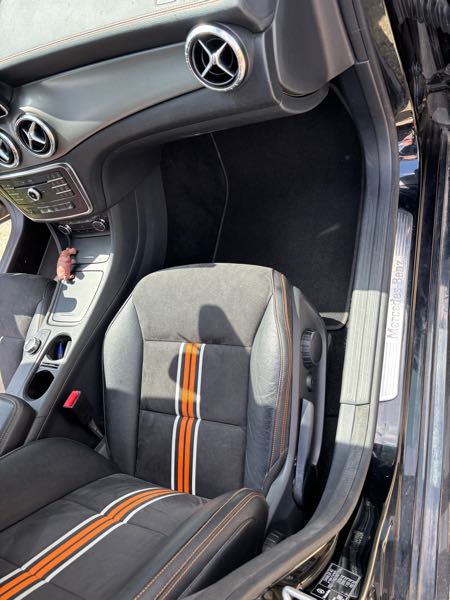 Mercedes-Benz Cla SHOOTING BRAKE 220 D ORANGEART EDITION 7G-TRONIC